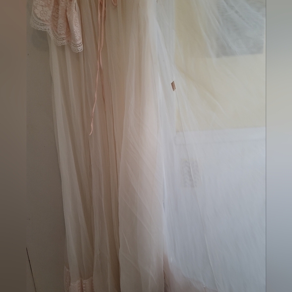 Vintage Peignoir Set Intime White Pink Long 2-piece Robe Nightgown Chiffon Lace - Picture 11 of 11